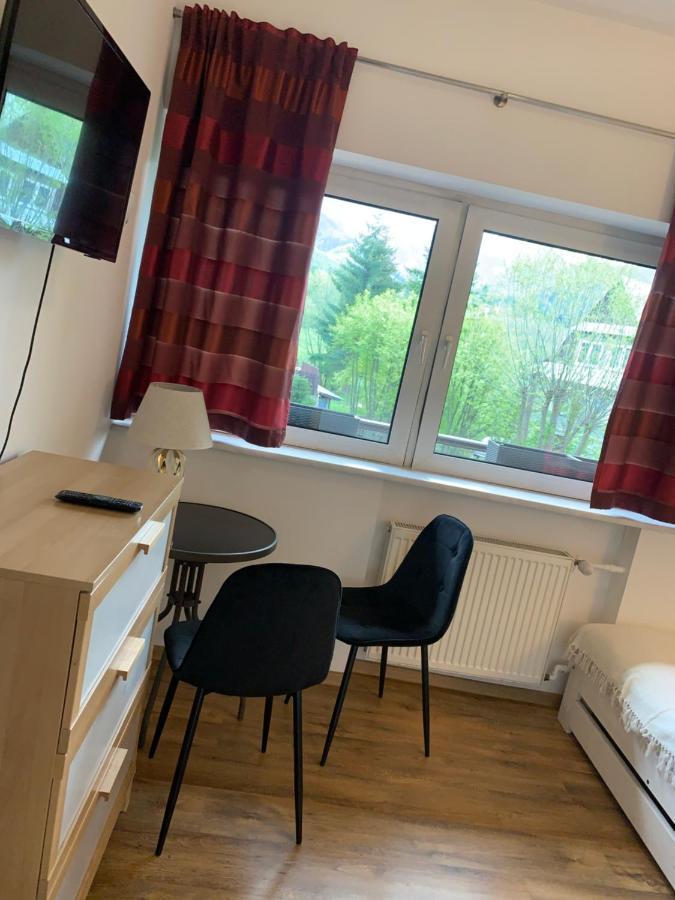 Pokoje Sunshine World Suites Закопане Екстериор снимка